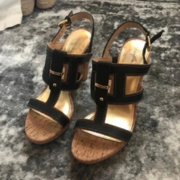 NWT Tommy Hilfiger Edessa Heels Black - Picture 1 of 7